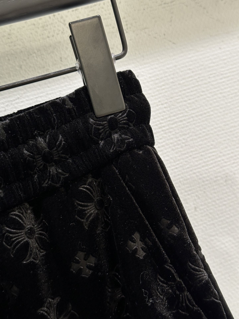 Ch*0me He**ts long pants